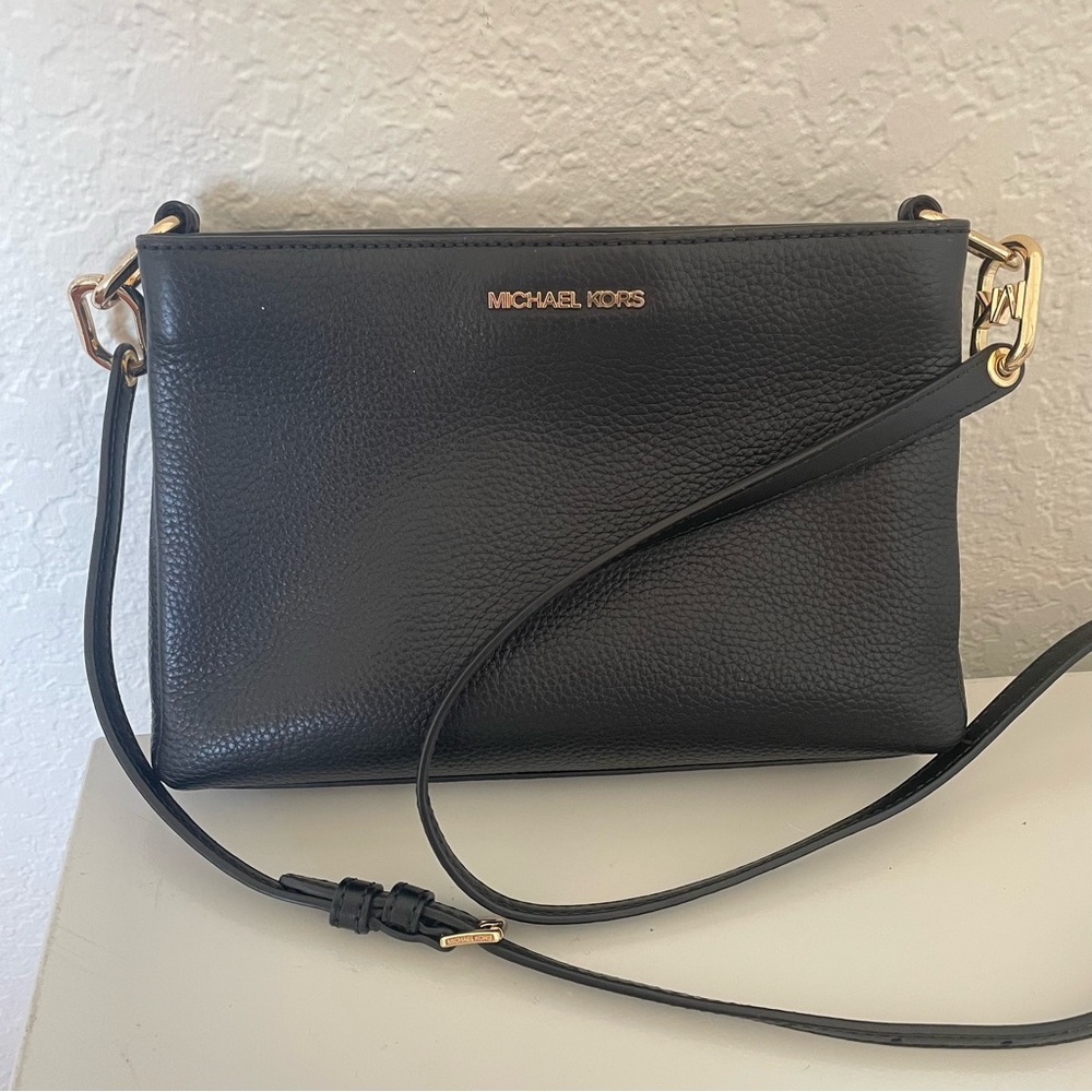 Michael Kors Black Leather Crossbody Bag with Gold Hardware - Picture 5 of 10